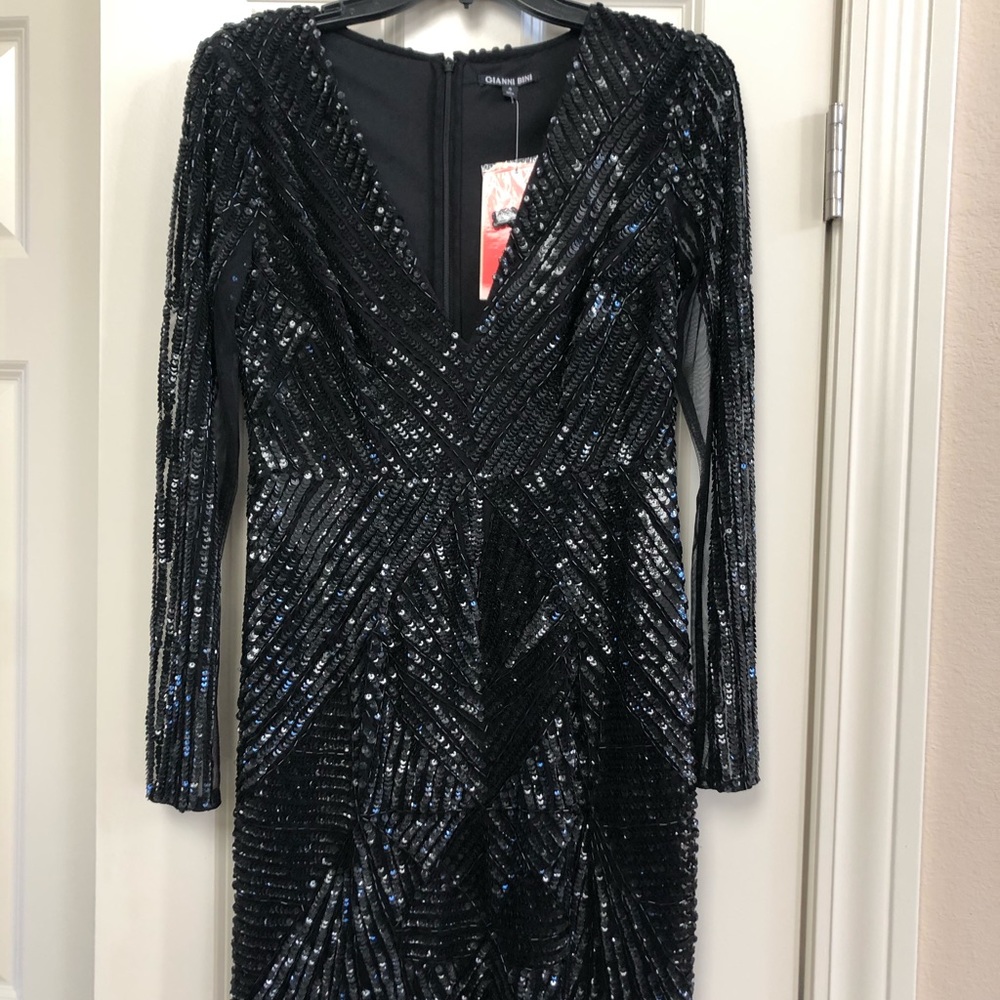 NWT Gianni Bini Sloane Sequin Beaded V-Neck Dress